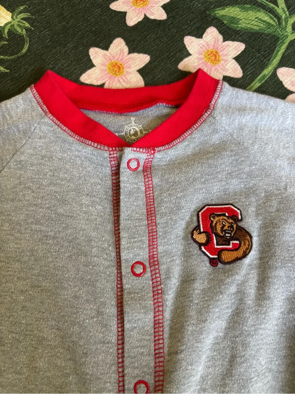 Cornell college sports pride baby onesie size 6-9 months